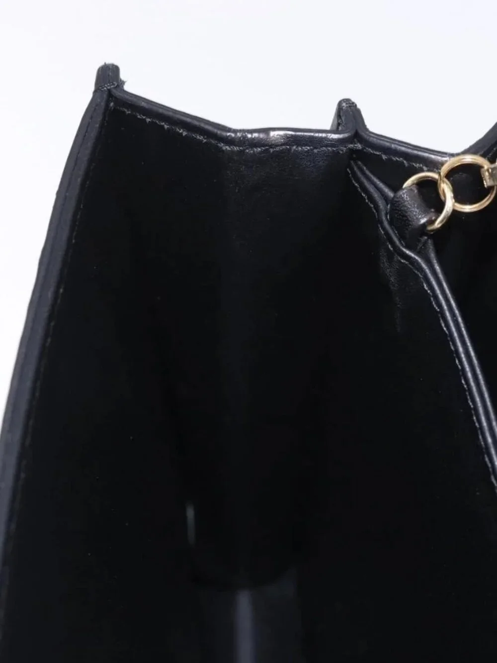 Salvatore Ferragamo Gancini Chain Shoulder Bag Leather Black Gold Auth 185725A